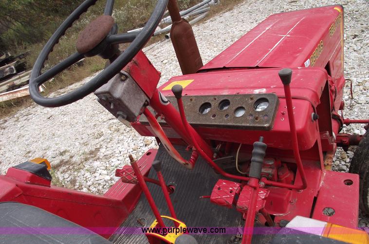 image for item 5936 1984 Belarus 250AS tractor