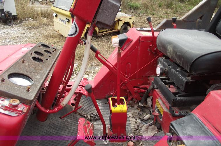 image for item 5936 1984 Belarus 250AS tractor