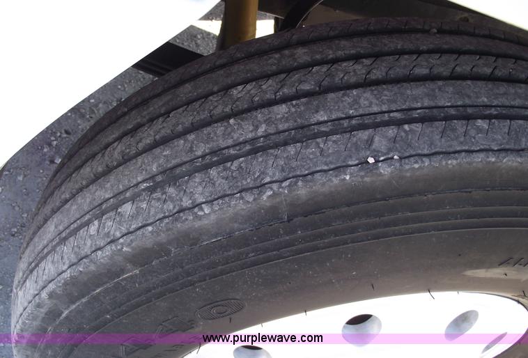 image for item 5946 1990 Freightliner Conventional FLD120 semi truck