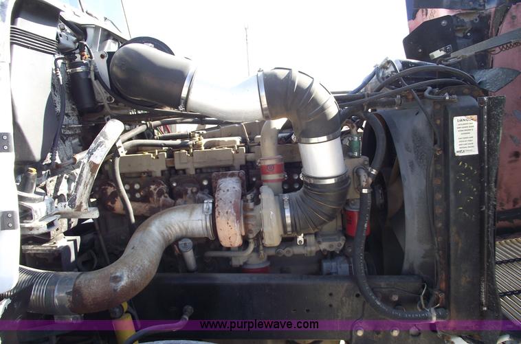 image for item 5946 1990 Freightliner Conventional FLD120 semi truck