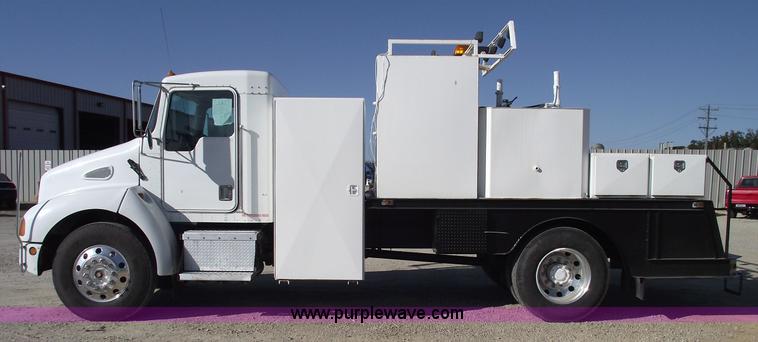 image for item 5947 1996 Kenworth T300 heavy service truck