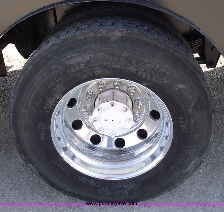 image for item 5947 1996 Kenworth T300 heavy service truck