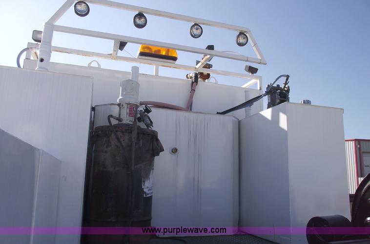 image for item 5947 1996 Kenworth T300 heavy service truck