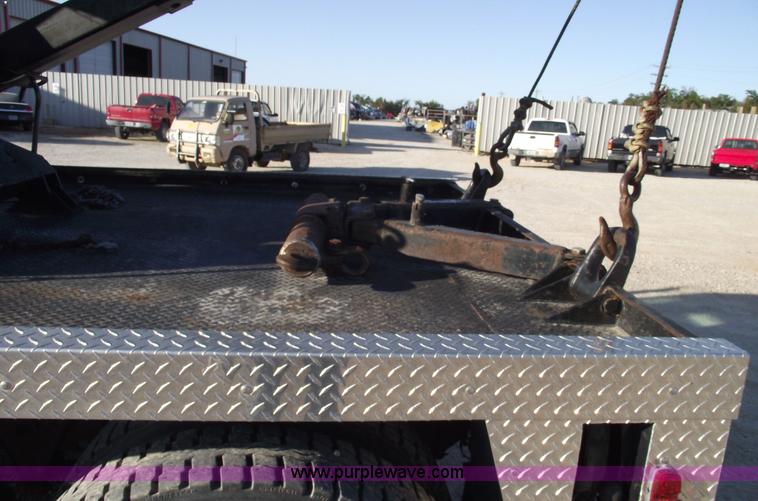 image for item 5950 1982 White Road Boss wrecker truck