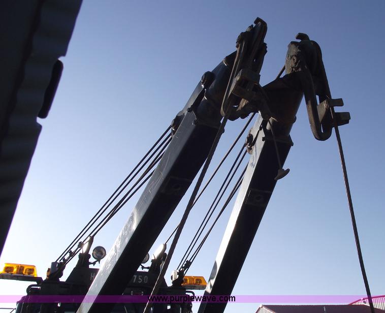 image for item 5950 1982 White Road Boss wrecker truck