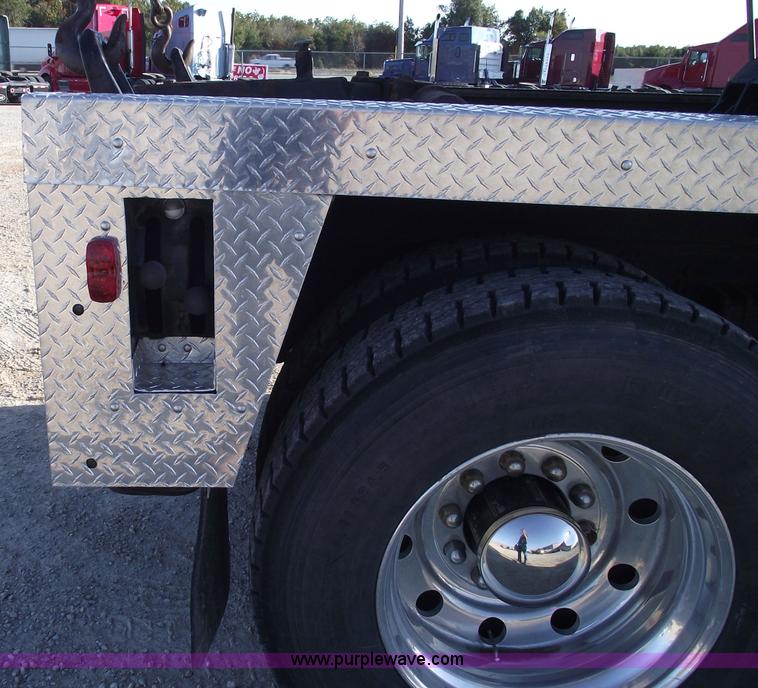 image for item 5950 1982 White Road Boss wrecker truck