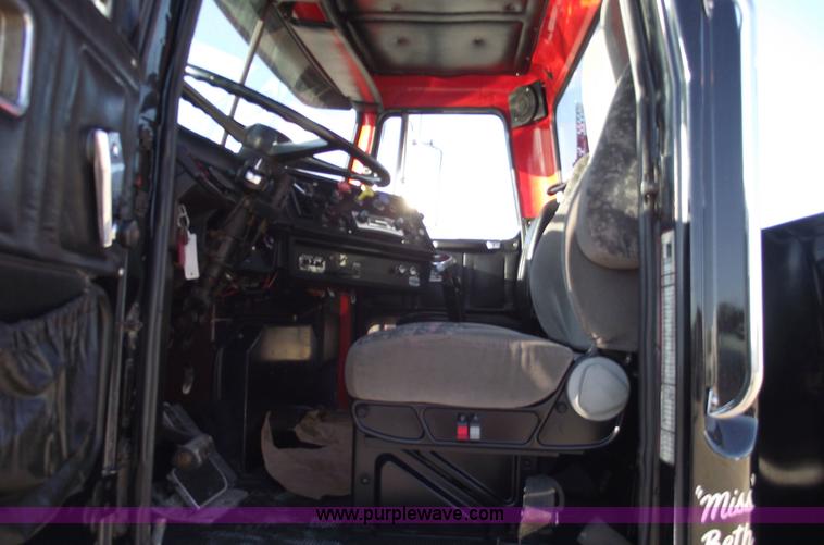 image for item 5950 1982 White Road Boss wrecker truck