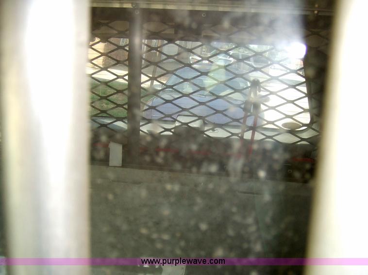 image for item 7131 1997 Ford Explorer