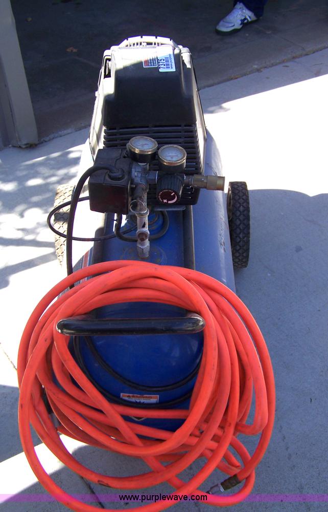 image for item 7375 DeVilbiss 20 gallon air compressor