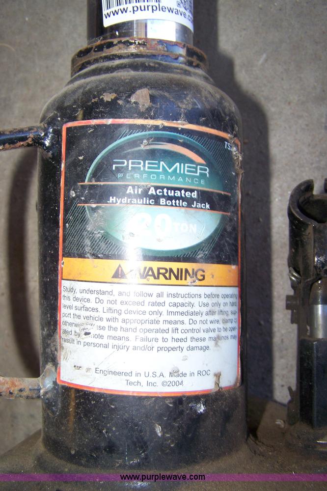 image for item 7406 Premier air actuated bottle jack