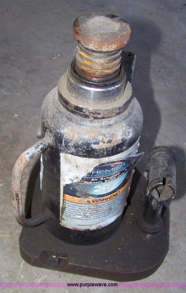 image for item 7407 Premier air actuated bottle jack