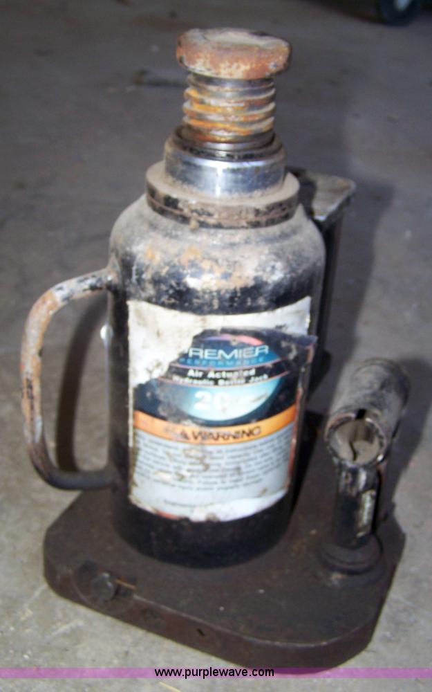 image for item 7407 Premier air actuated bottle jack