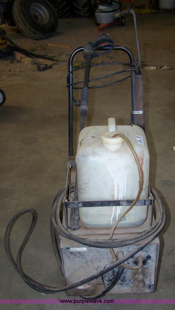 image for item 7410 Pressure washer