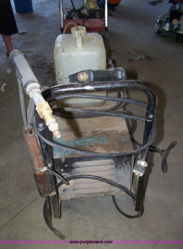 image for item 7410 Pressure washer