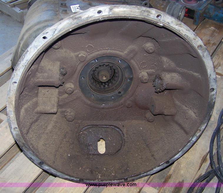 image for item 7413 Eaton 13 speed transmission