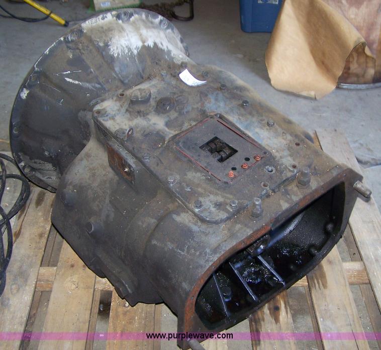 image for item 7413 Eaton 13 speed transmission