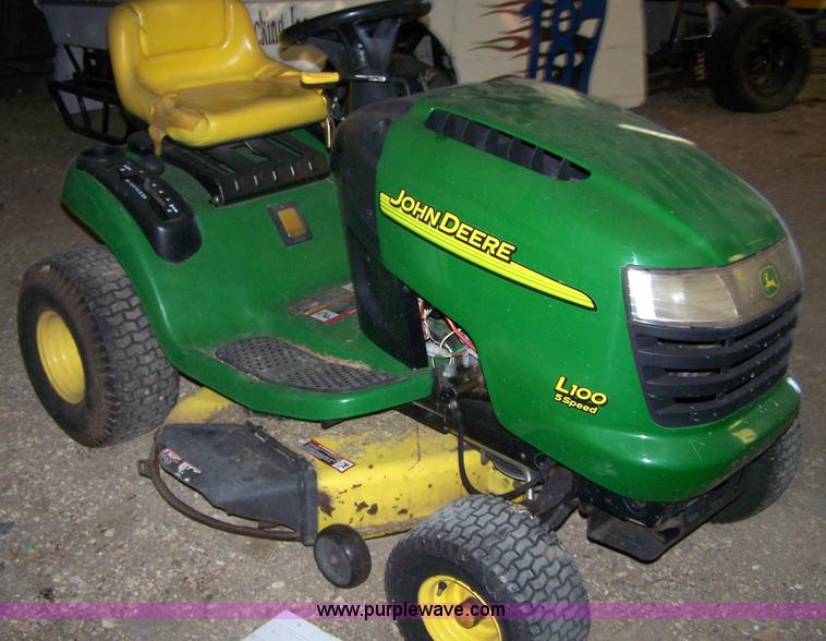 image for item 7418 John Deere L100 riding mower