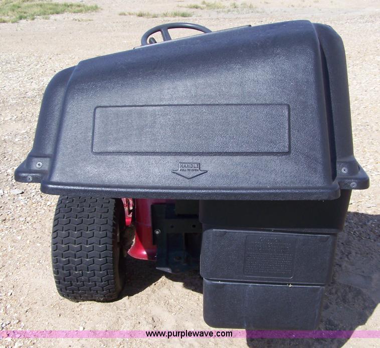 image for item 7422 Murray riding mower