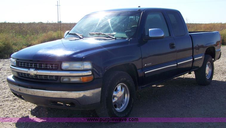 image for item 7423 2000 Chevrolet K1500 Silverado LT pickup truck