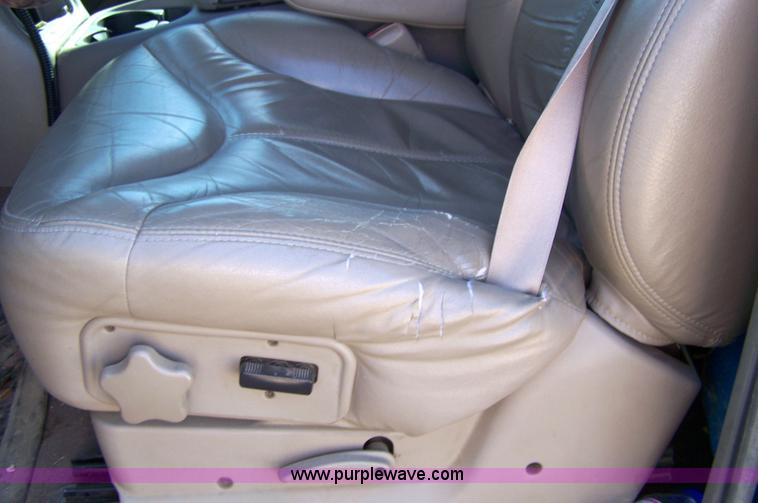 image for item 7423 2000 Chevrolet K1500 Silverado LT pickup truck