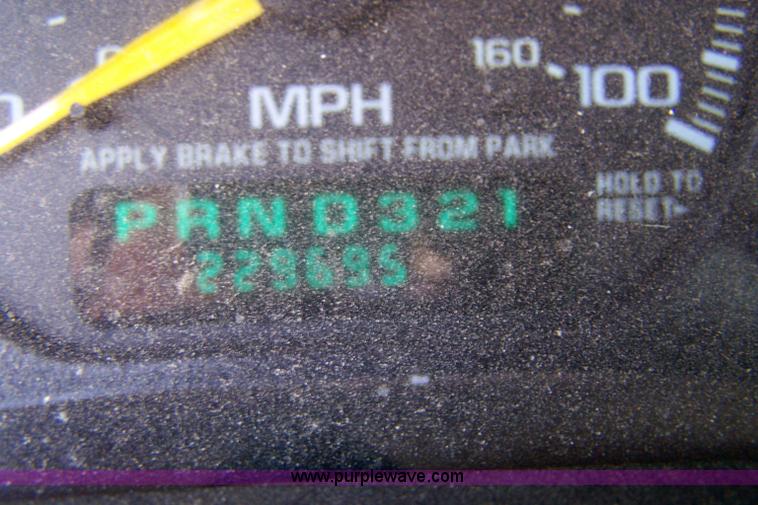 image for item 7423 2000 Chevrolet K1500 Silverado LT pickup truck