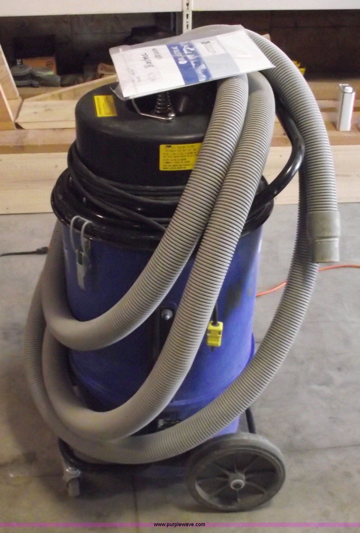 2006 Blastrac BDC1216 commercial vacuum in Kansas City, KS Item 5895