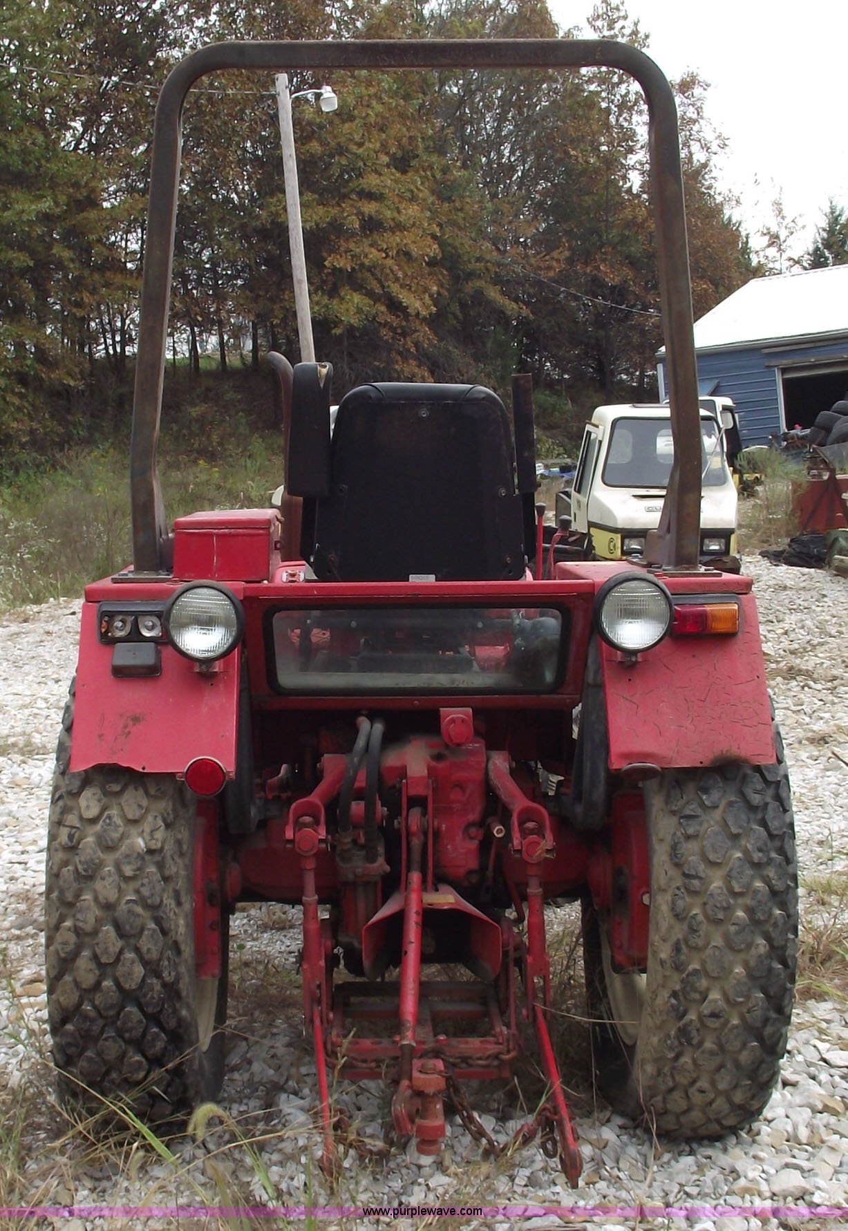 1984 Belarus 250AS tractor in Moberly, MO Item 5936 sold Purple Wave