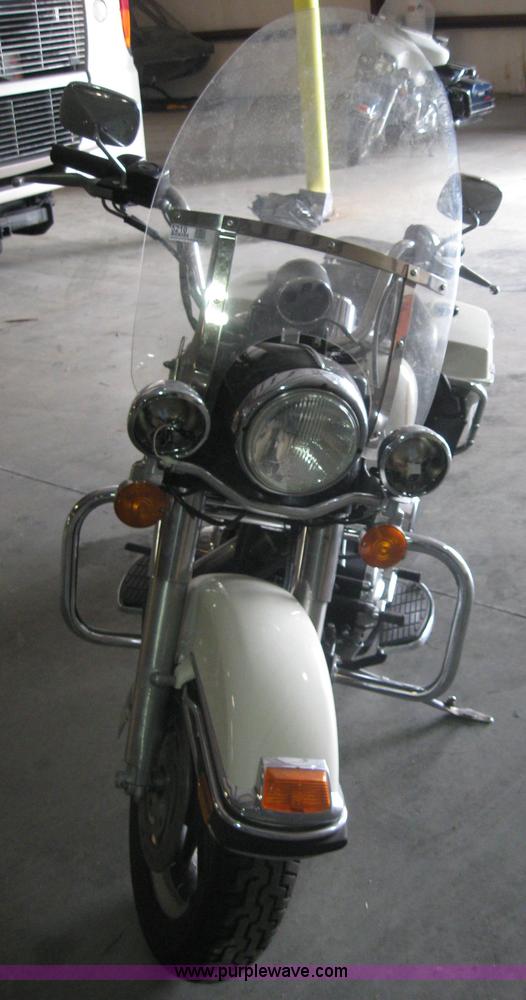 image for item 5210 2001 Harley Davidson motorcycle