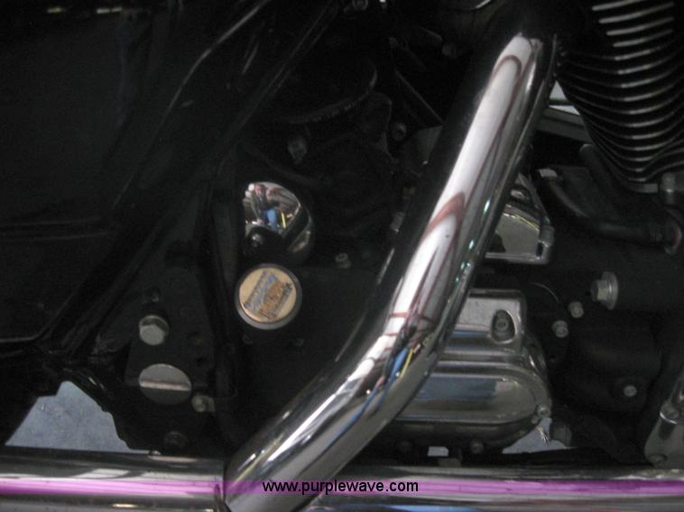 image for item 5210 2001 Harley Davidson motorcycle