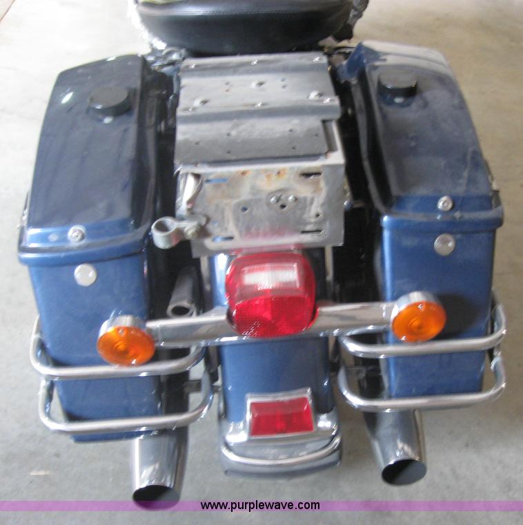 image for item 5211 1995 Harley Davidson motorcycle