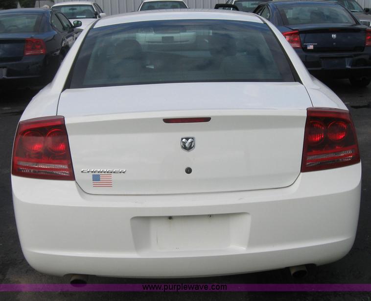 image for item 5213 2006 Dodge Charger