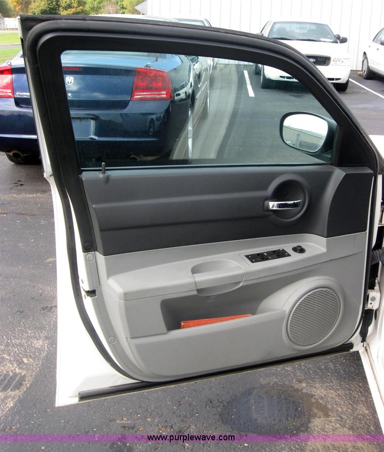 image for item 5213 2006 Dodge Charger