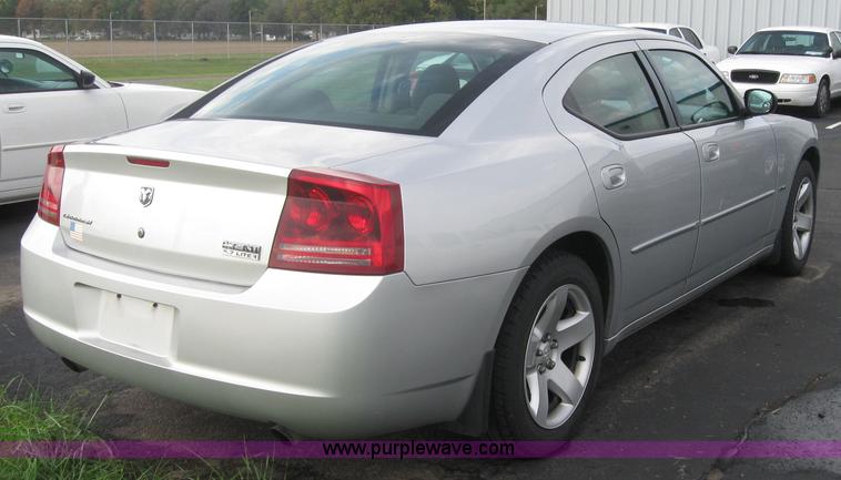 image for item 5215 2006 Dodge Charger