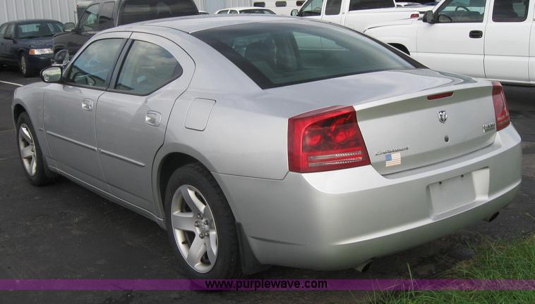 image for item 5215 2006 Dodge Charger