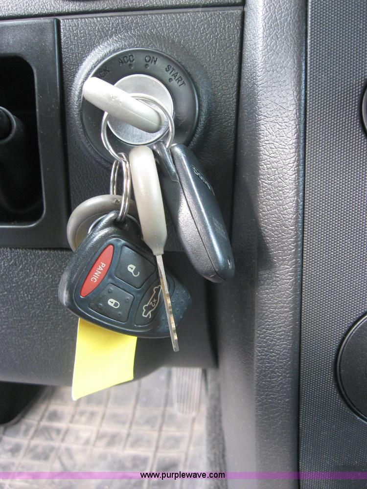 image for item 5215 2006 Dodge Charger