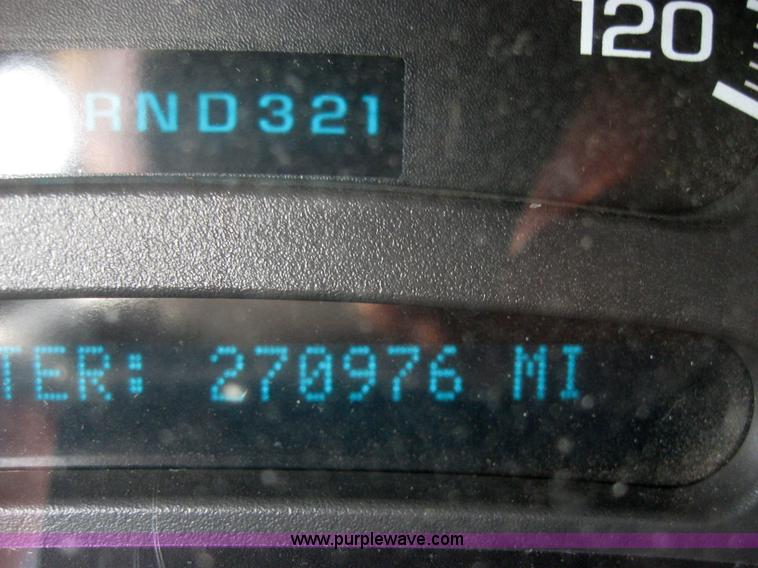 image for item 5217 2003 Chevrolet K1500 Silverado extended cab pickup truck