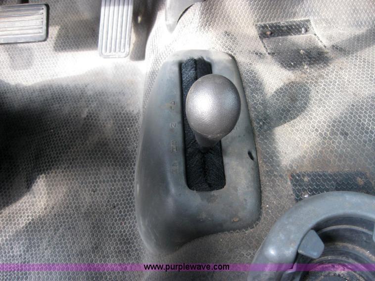 image for item 5217 2003 Chevrolet K1500 Silverado extended cab pickup truck