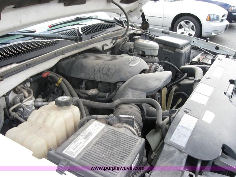 image for item 5217 2003 Chevrolet K1500 Silverado extended cab pickup truck