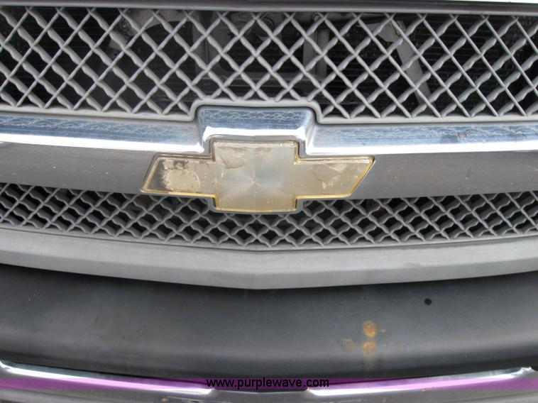 image for item 5217 2003 Chevrolet K1500 Silverado extended cab pickup truck