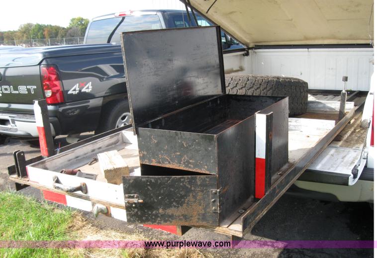 image for item 5217 2003 Chevrolet K1500 Silverado extended cab pickup truck