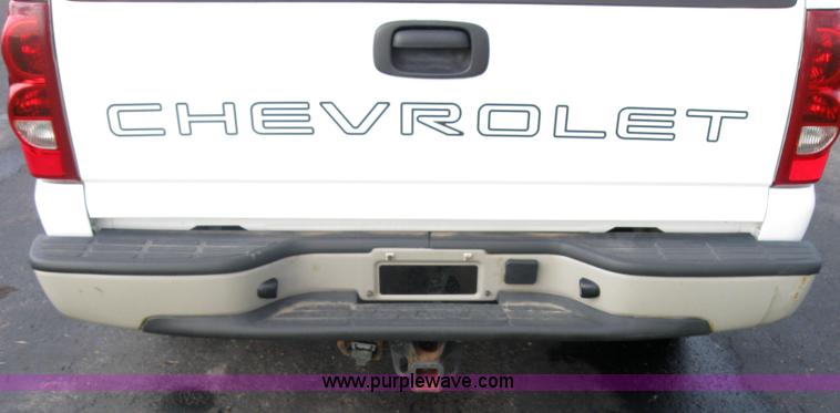 image for item 5217 2003 Chevrolet K1500 Silverado extended cab pickup truck