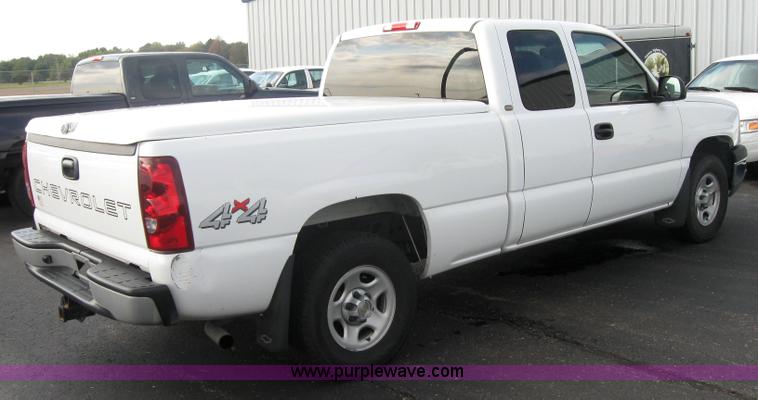 image for item 5218 2003 Chevrolet K1500 Silverado extended cab pickup truck