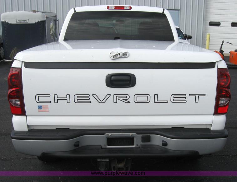image for item 5218 2003 Chevrolet K1500 Silverado extended cab pickup truck
