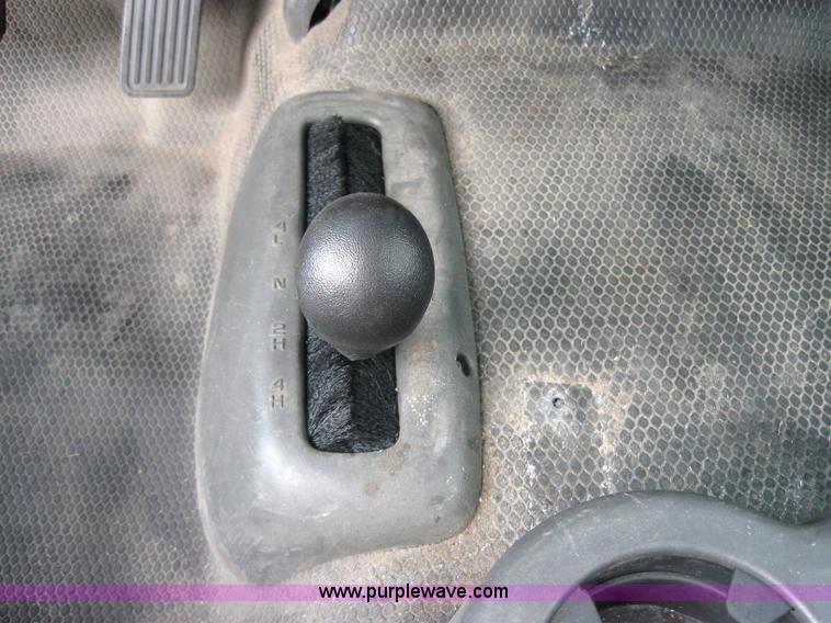 image for item 5218 2003 Chevrolet K1500 Silverado extended cab pickup truck