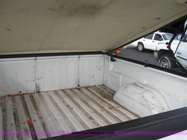 image for item 5218 2003 Chevrolet K1500 Silverado extended cab pickup truck