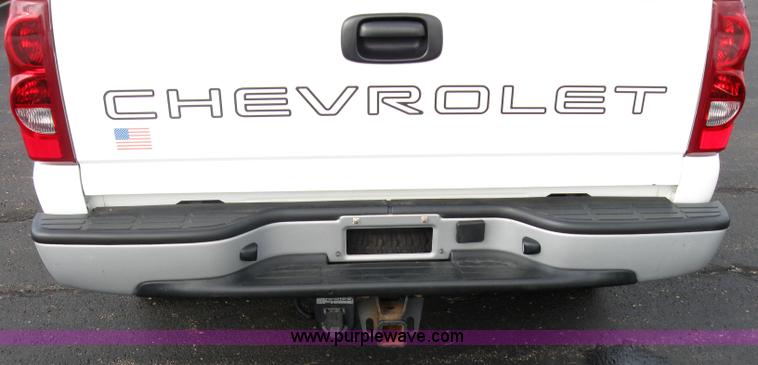 image for item 5218 2003 Chevrolet K1500 Silverado extended cab pickup truck