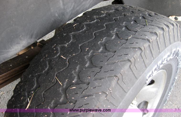 image for item 5220 1999 Dodge Ram 1500 club cab pickup truck