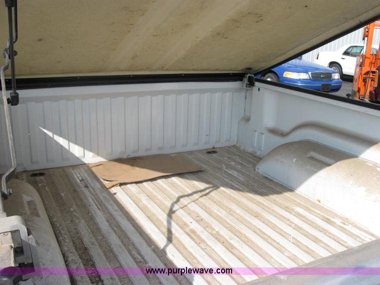 image for item 5220 1999 Dodge Ram 1500 club cab pickup truck