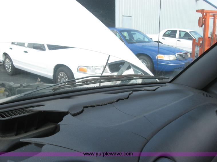 image for item 5220 1999 Dodge Ram 1500 club cab pickup truck