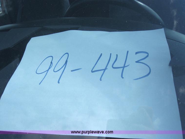 image for item 5220 1999 Dodge Ram 1500 club cab pickup truck